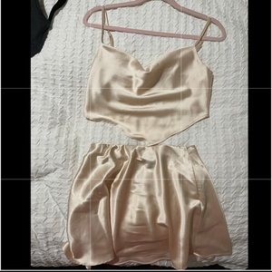 Silky Forever 21 set!